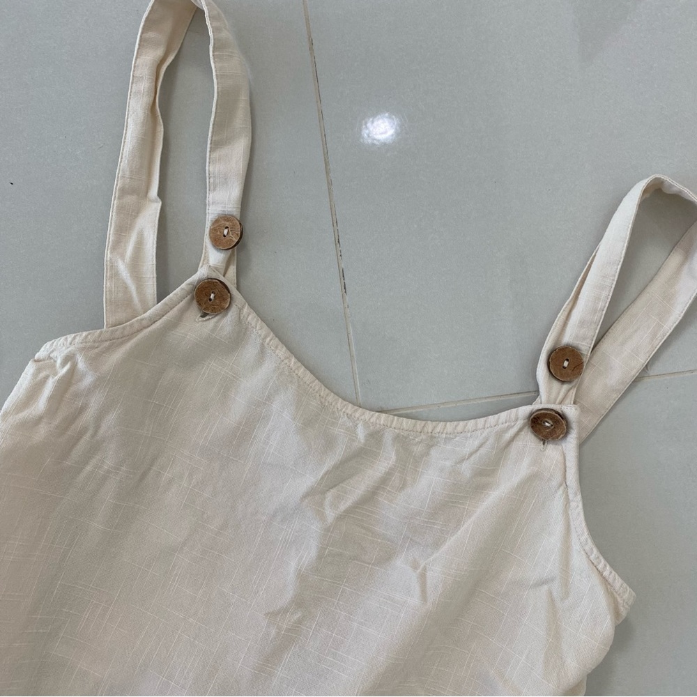 Roxy linen romper - Picture 2 of 5